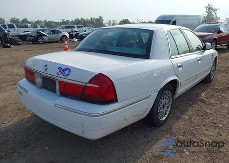 2002 Mercury Grand Marquis Gs z USA, uszkodzony, nr VIN 2MEFM74W12X630926